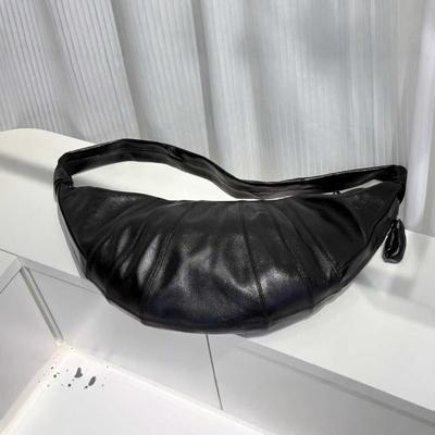 New Soft Leather Pleated Dumpling Bag Shoulder Bag, Fashionable Commuting, Women's Bag Versatile Niche Light Luxury Bag
