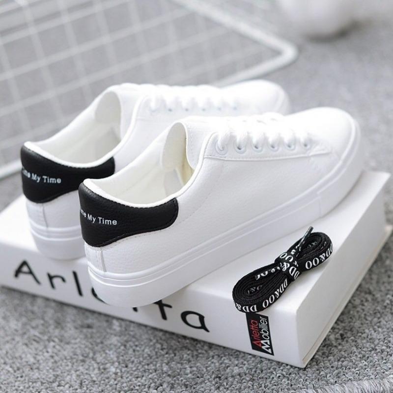 Thick Soled White Shoes for Women in Spring Autumn Fashionable Versatile White Student Single Shoes