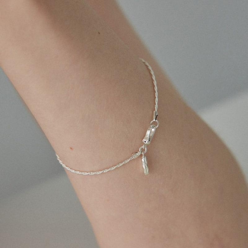 

TIERNO B.003/TWIST CHAIN BRACELET_SILVER 15cm