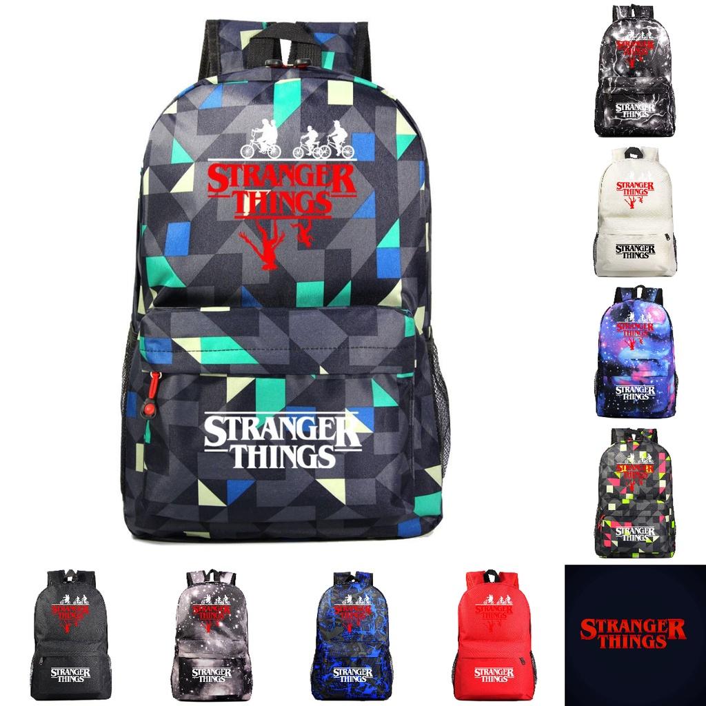 A102 Stranger Things Oxford-Stoffrucksack in Bonbonfarben, wasserdicht und strapazierfähig, ideal für Teenager und Reisende, mit Charaktermotiven)