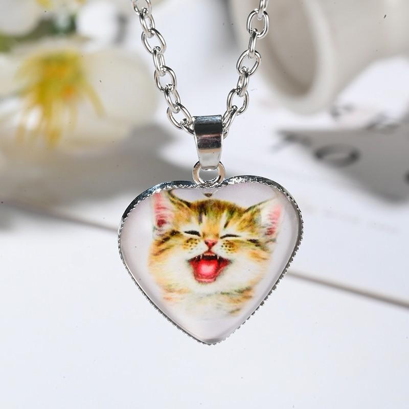 Fashion New Heart-shaped Crystal Cute Golden Kitten Pendant Necklace