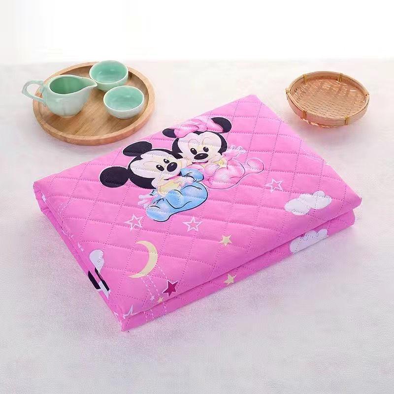 Waterproof Washable Large Incontinence Pad with Ultrasonic Quilting for Elders