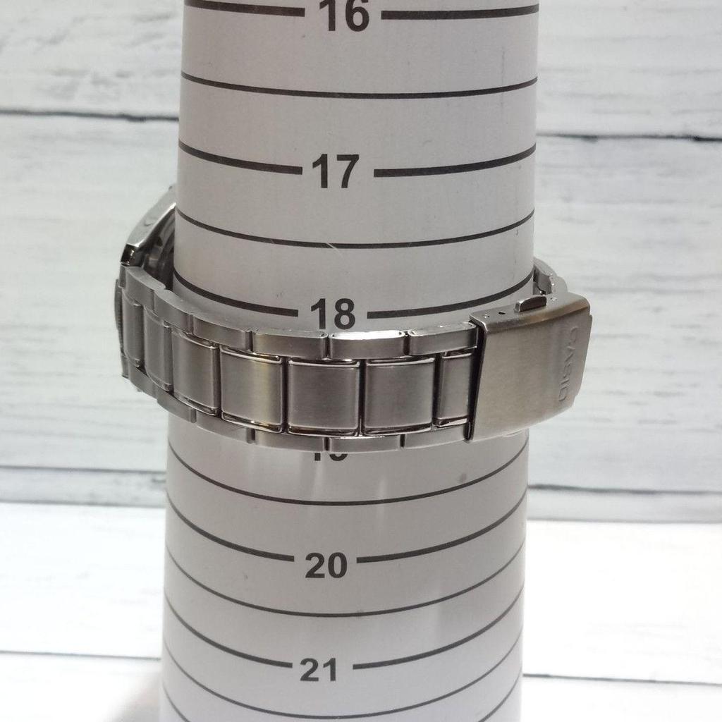 Used Simple analog clock CASIO MTP-1244 New battery Operates well