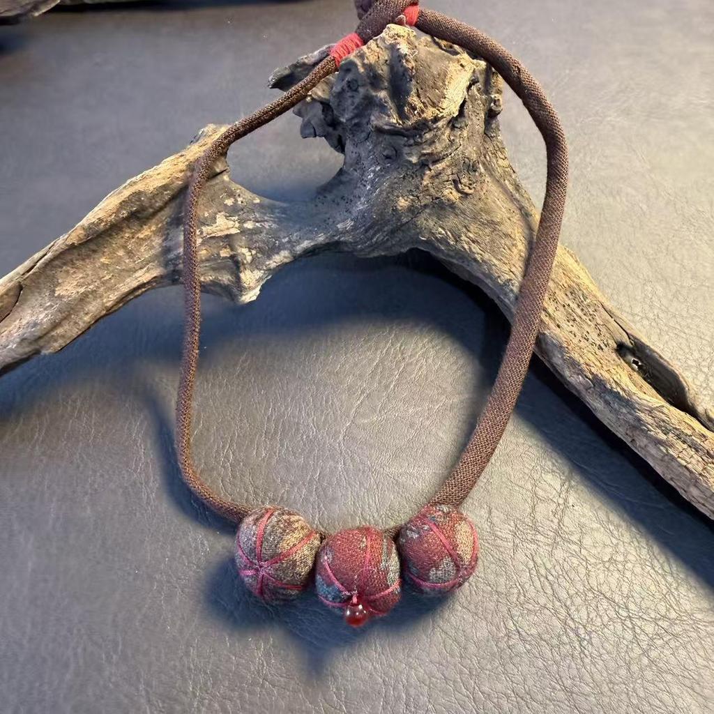 Handmade Fabric Art Three Pumpkins Women's Choker Necklace