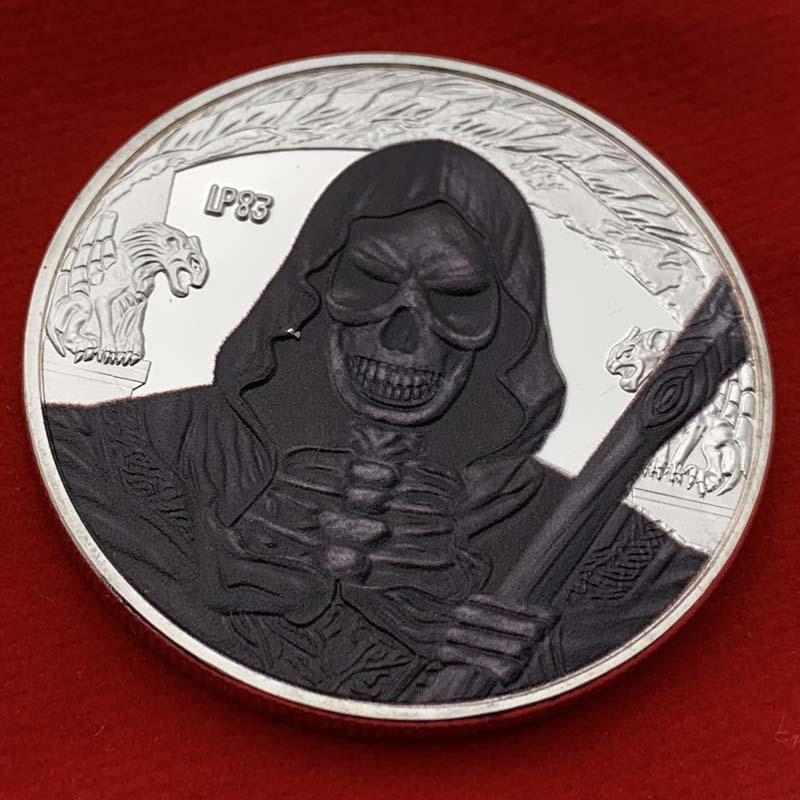 Halloween in Europa und Amerika, Zauberer, Skelette, versilberte bemalte Gedenkmünzen, Reliefs, Krieger, Krieger, Dunkle Ritter Münzen