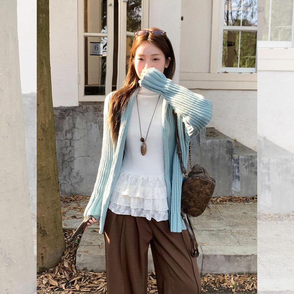 Ballet-Inspired Plush Lace Trim Long Sleeve High Neck Slimming Top for Fall/Winter