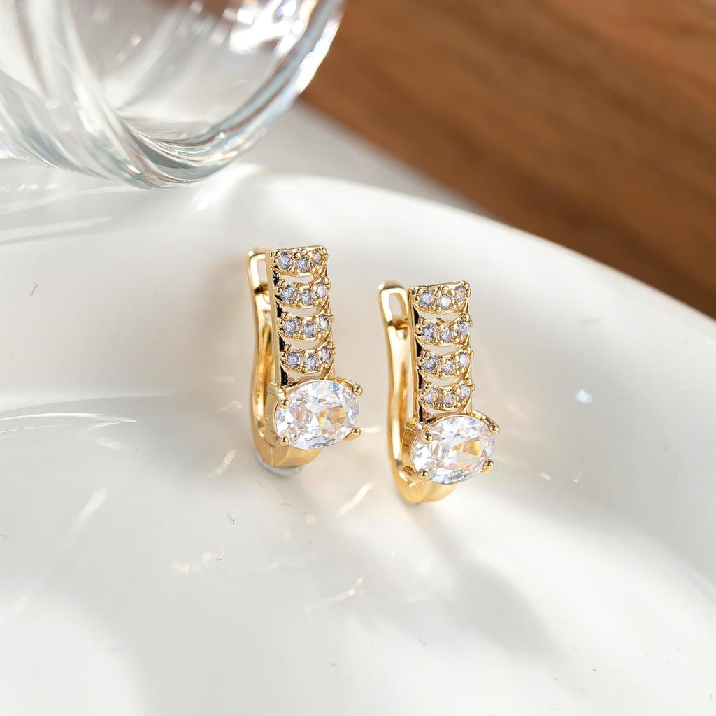 Elegant European-Style Non-Fading Women's Linear Earrings