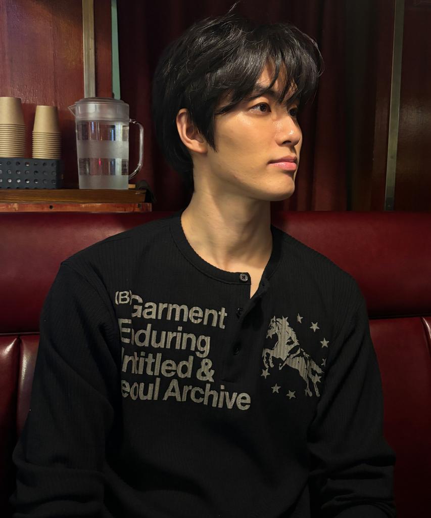 Eontaiteulseoul Unicorn Henley Neck Long Sleeve Black