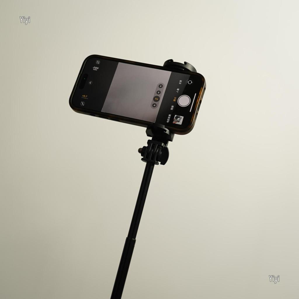 Retractable Selfie Stick Tripod: Non-slip Multifunctional Phone Holder for Live Streaming