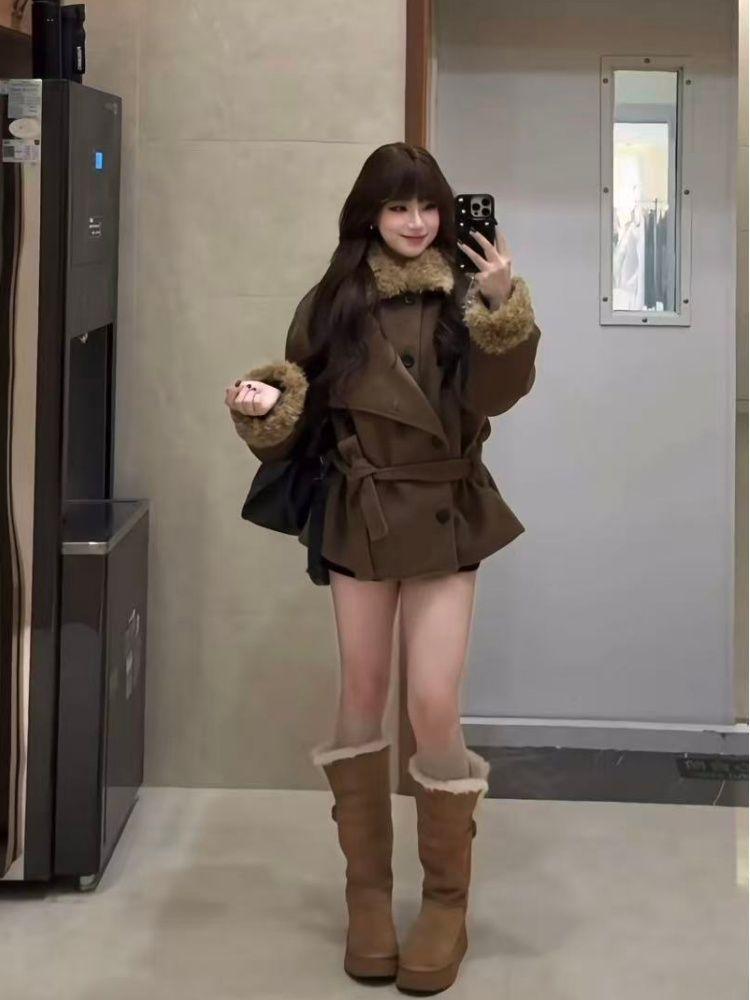 Koreanischer High-End Kaffee Plüsch Patchwork Damen Winter Schlankmachender Wollmantel