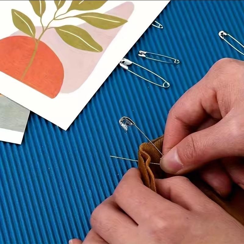 220Pcs safety pin, different sizes to meet a variety of needs, silver safety pin, sharp clothes safety pin, sewing kit