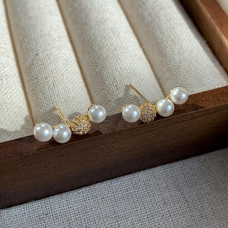 Elegant Faux Pearl Curved Stud Earrings for Women - Chic, Unique Personality Accessories