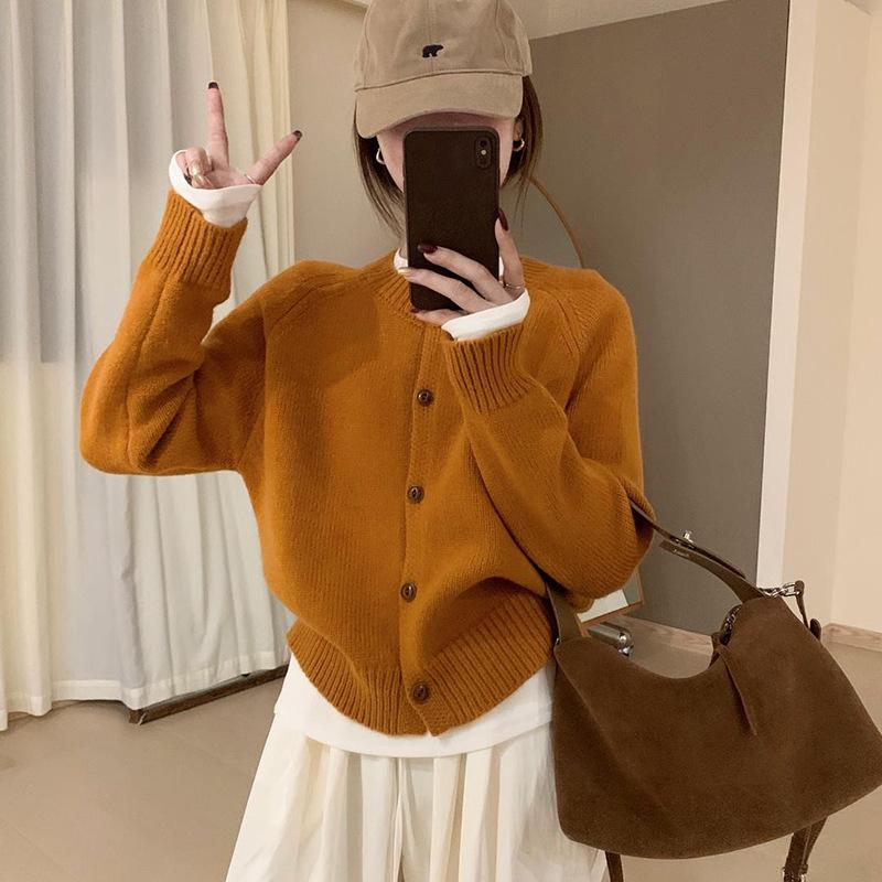 Autumn new crew neck knitted cardigan top women's loose casual and thin soft waxy sweater jacket