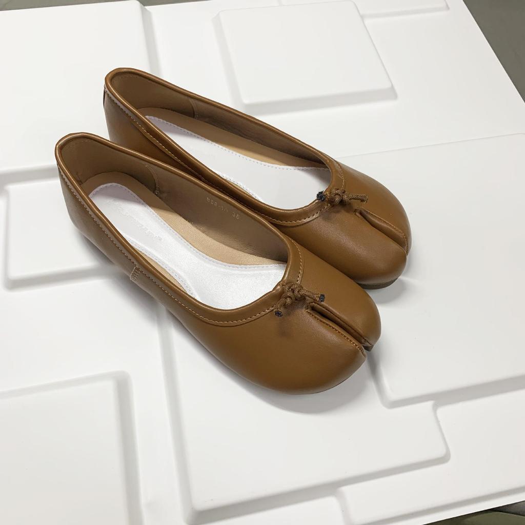 Genuine Leather Pig's Hoof Split-Toe Shoes: Versatile Flat Loafers for Women