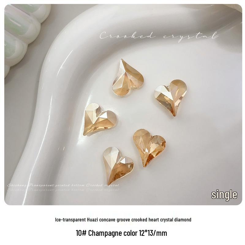 High-quality Crystal Heart Nail Art Decorations with Grooved Flash Design