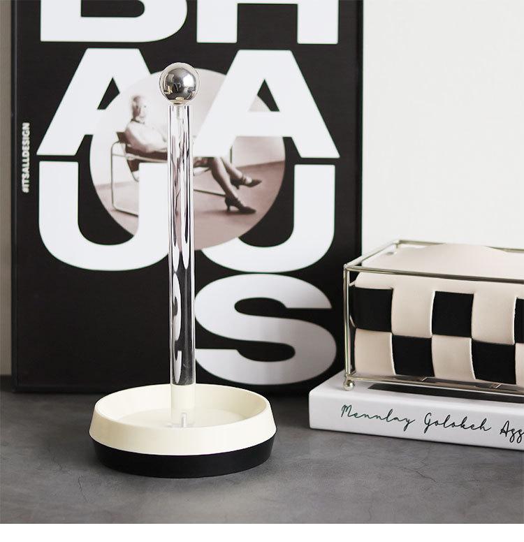 Nordický vertikální držák na kuchyňské utěrky a ubrousky - Bezvrtací úložný regál na jídelní stůl a ručníky.