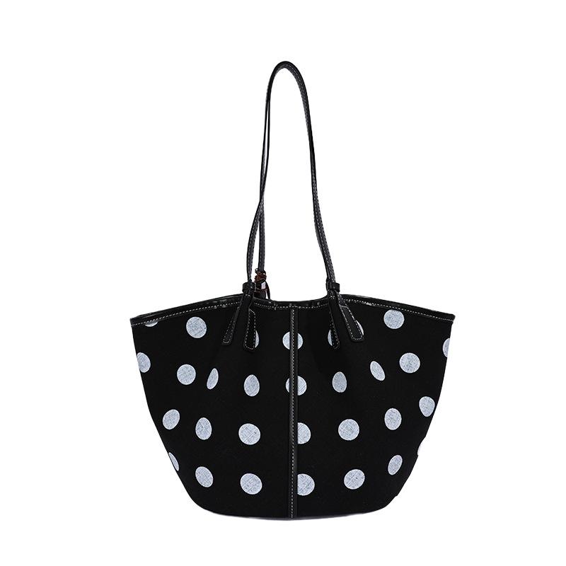 New polka dot single shoulder armpit bag women's new trendy niche tote