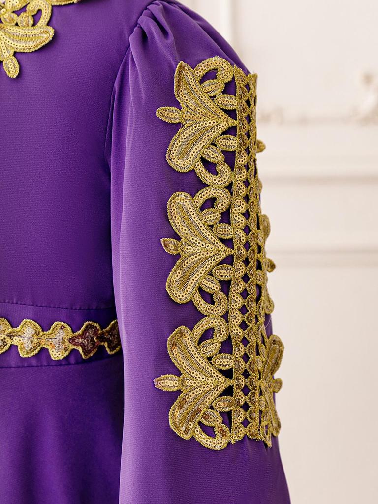 Middle Eastern Muslim Evening Dress with Long Sleeves and Puffy Long Skirt In Purple for Festival Performances