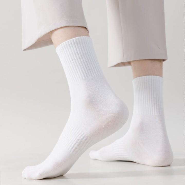 Long-staple Cotton Men's Solid Color Antibacterial Fitted Breathable Cotton Socks for All Seasons, Casual and Breathable Black Socks