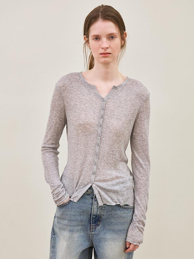 LE V-Neck Ribbed Button Top (Gray)