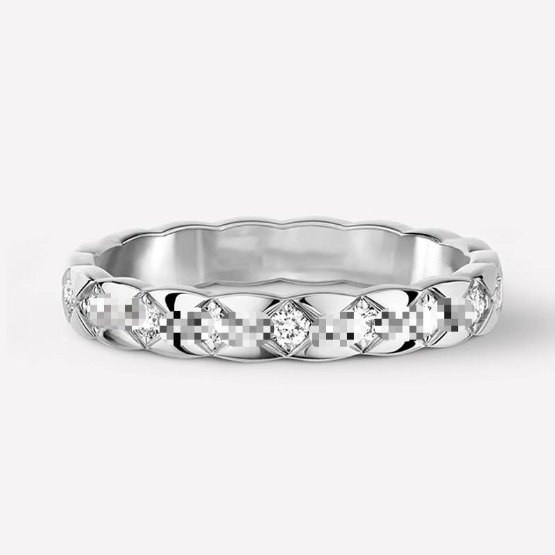 Dieser Klassische Kleine Duftende Wind Rhombus Ring Damen Rose Gold Weißgold Diamantring Partnerring Herren