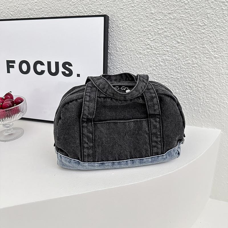 

2025 новая персонализированная джинсовая сумка-тоут горизонтальная на плечо сумка-мессенджер ретро повседневная в зарубежном стиле маленькая квадратная сумка для девушек