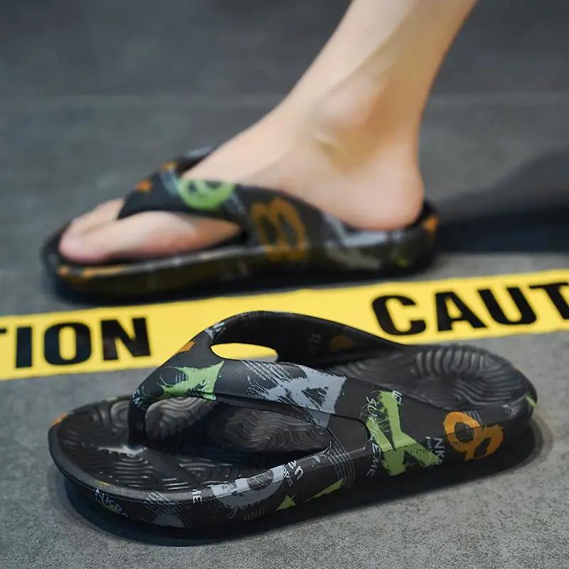 Beach Men's Shoe Flip Flops Platform Slides Shiatsu Adult Designer Luxury Low Price Fun Trend 2025 Rubber Male Slipper