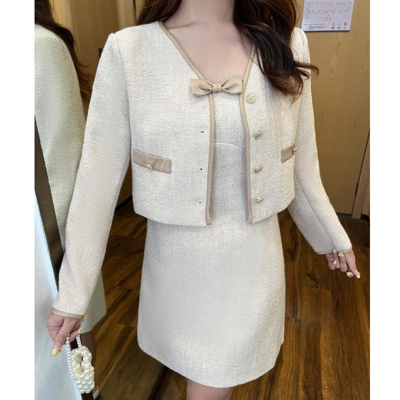 

Летний костюм-двойка в корейском стиле: Куртка и юбка миди для женщин размера плюс L (53-60 kg)