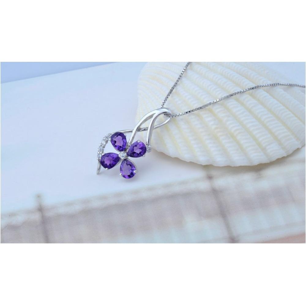 Japanese and Korean version of classic temperament cute four-leaf clover purple diamond necklace pendant classic women's short jewelry