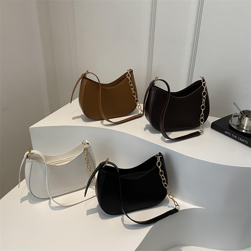 New Temperament Fashionable Design Single Shoulder Crossbody Foreign Style Solid Color Chain Zipper Underarm Texture Crossbody Bag