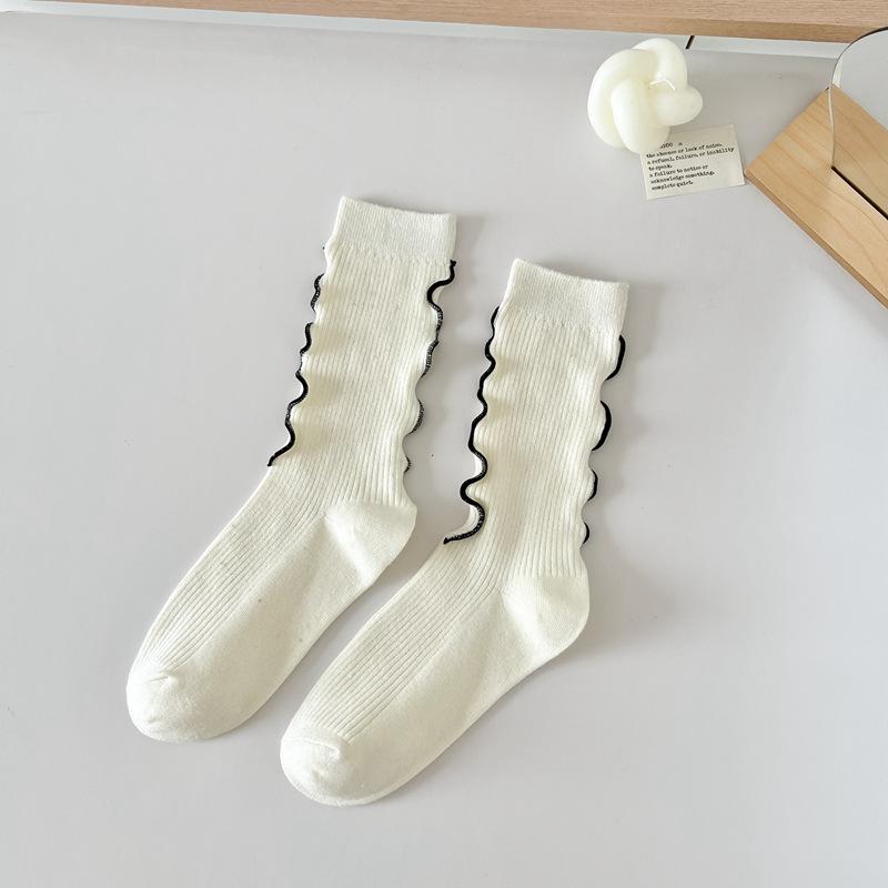 Socks Women S Fashion Personality Trendy Socks Fungus Edge Tube Socks College Style Girl Socks One size