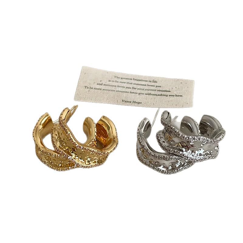 High-End C-Shaped Diamond Stud Earrings: Trendy, Luxurious, Versatile for Women