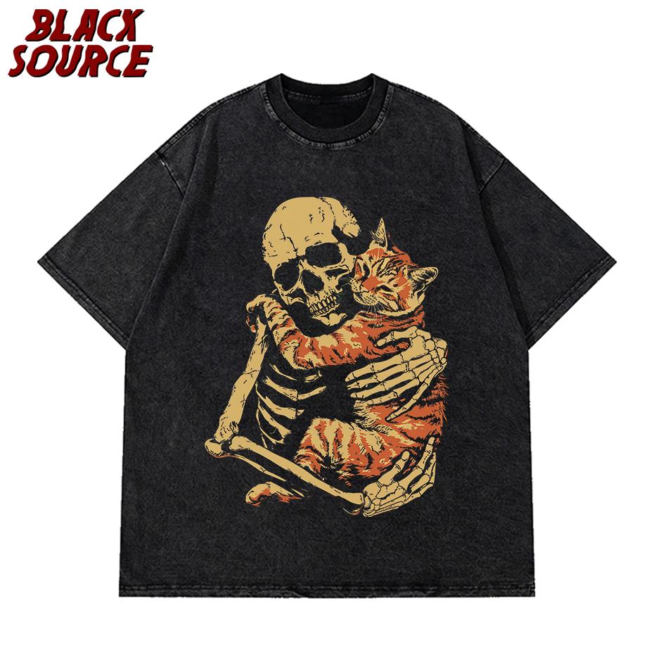 

T Skeleton Hugging Cat Graphic TShirt Crew Neck Tee Casual Printed Top Perfect for Cat Lovers Women Clothing S