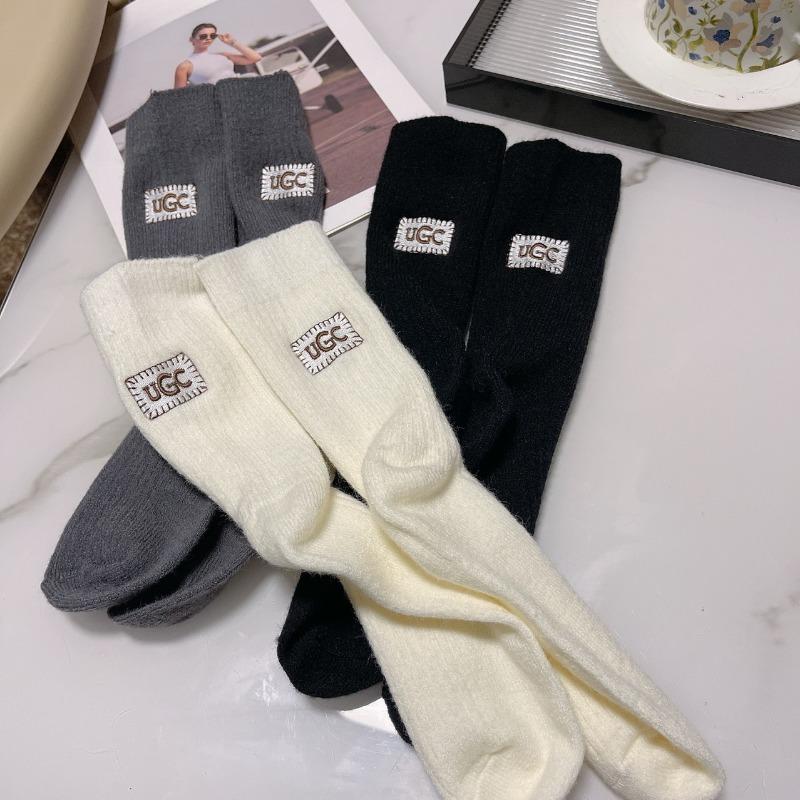 Neue Verdickte Warme Samtsocken Mittelhohe Socken Fersenstickerei Etikett Mittelhohe Socken Einfarbig Warmhalten Damensocken Herbst
