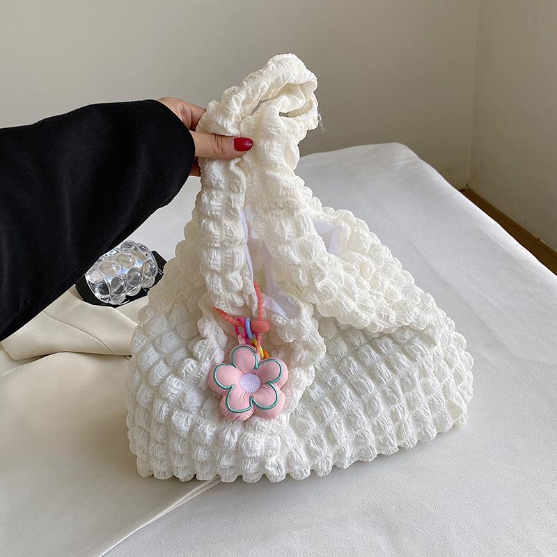 

Новая женская сумка-тоут 2025 года, маленькая свежая плиссированная сумка-пузырь, милая сумка с цветочным принтом, большая вместительность, простая наплечная сумка single bag белый