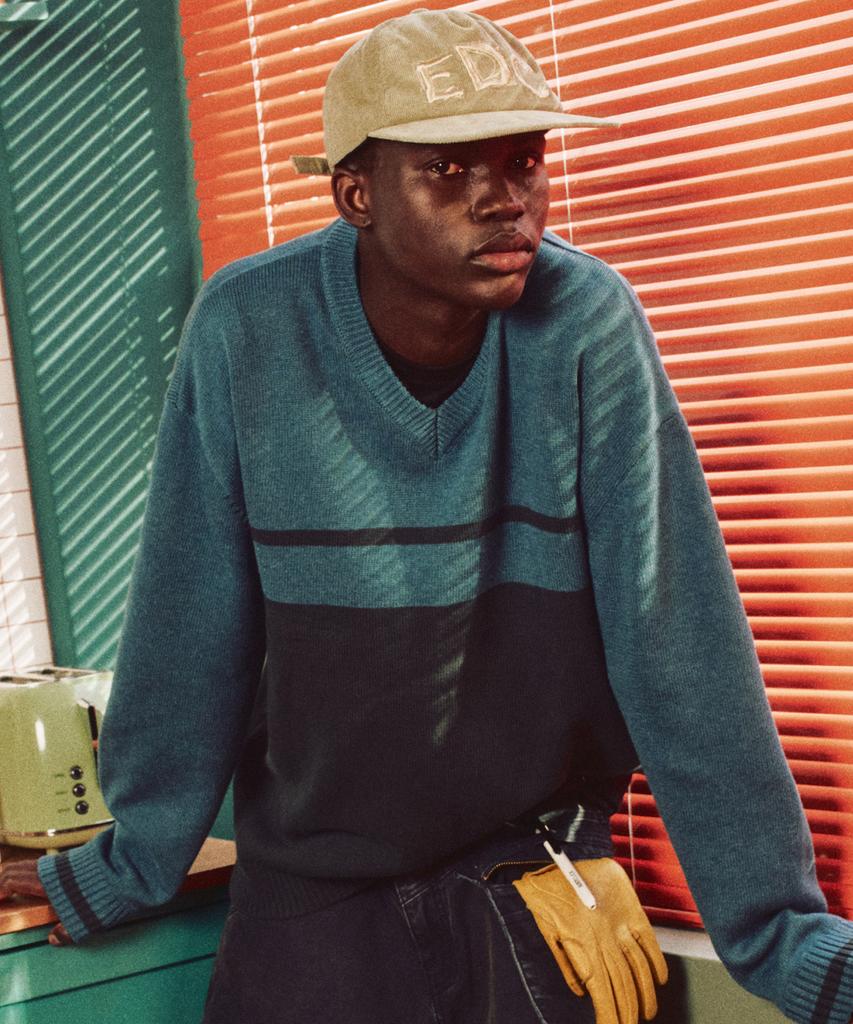 XTONZ Xtk175 Border V-Neck Pullover Knit (Blue)