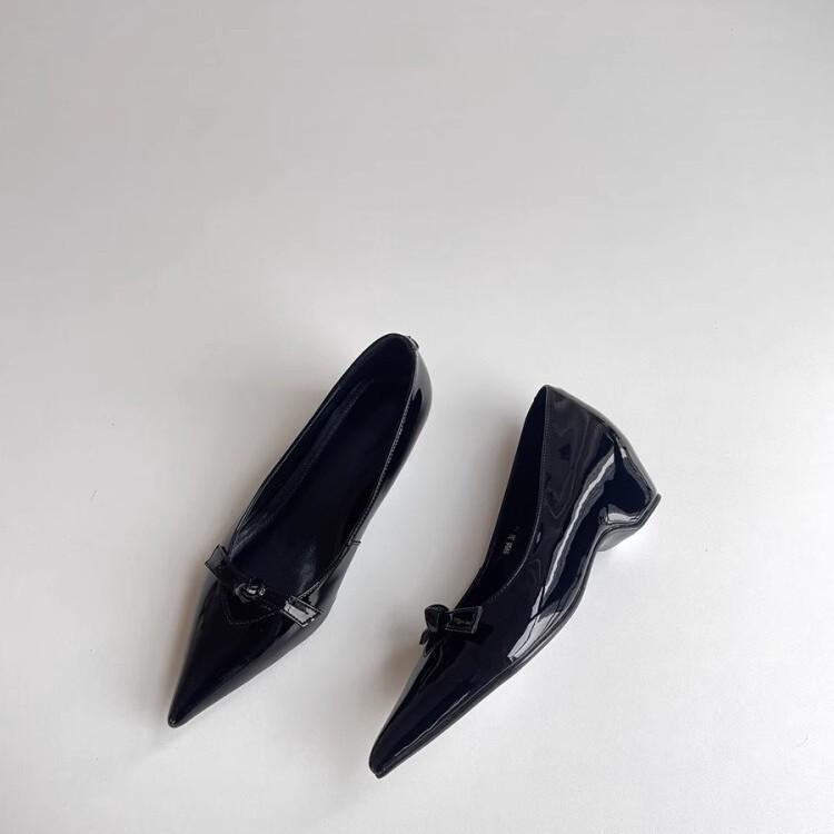 Sheepskin version~ pointed inner height increase Mary Jane shoes French temperament bow with skirt light mouth wedge heel single shoes women