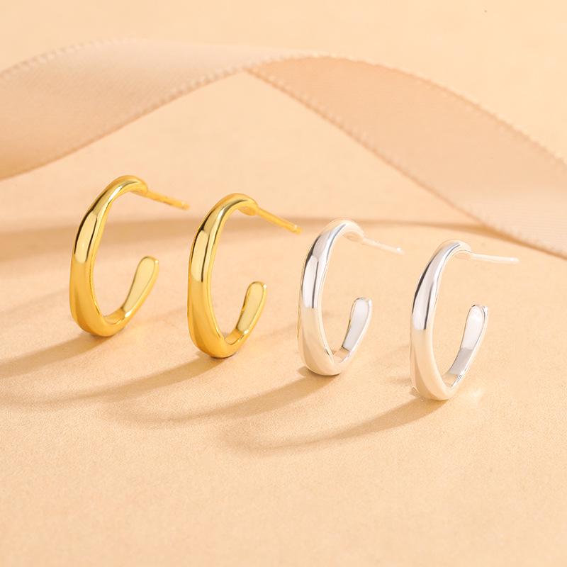 S925 Sterling Silver Retro Gold Textured C-shaped Earrings - European & American Style Versatile Studs