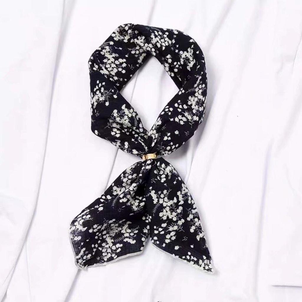 Retro Green Floral Small Silk Scarf - Korean Style Women's Versatile Autumn/Spring Accessory, Thin Square for Neck or Headband