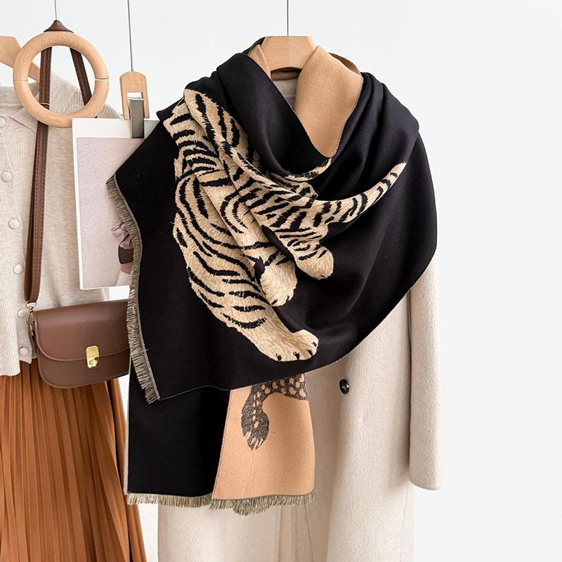 New Style Faux Cashmere Scarf for Women, Double-sided Shawl, Thickened and Warm, Leopard Print and Tiger Print Neck Warmer
