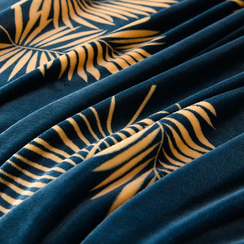 Lightweight Soft Flannel Blanket with Leaf Print Warm Plush Bedspread Milk Velvet Throw Blankets for Sofa Bed Home Bedding Cover