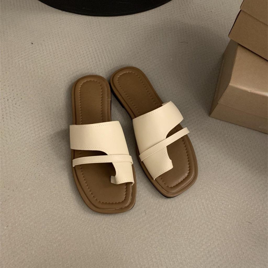 Korean Version of Retro Flat-bottomed Toe Slippers Women's Outer Wear 2025 Summer New Niche Fashion Commuter Open-toed Sandals
