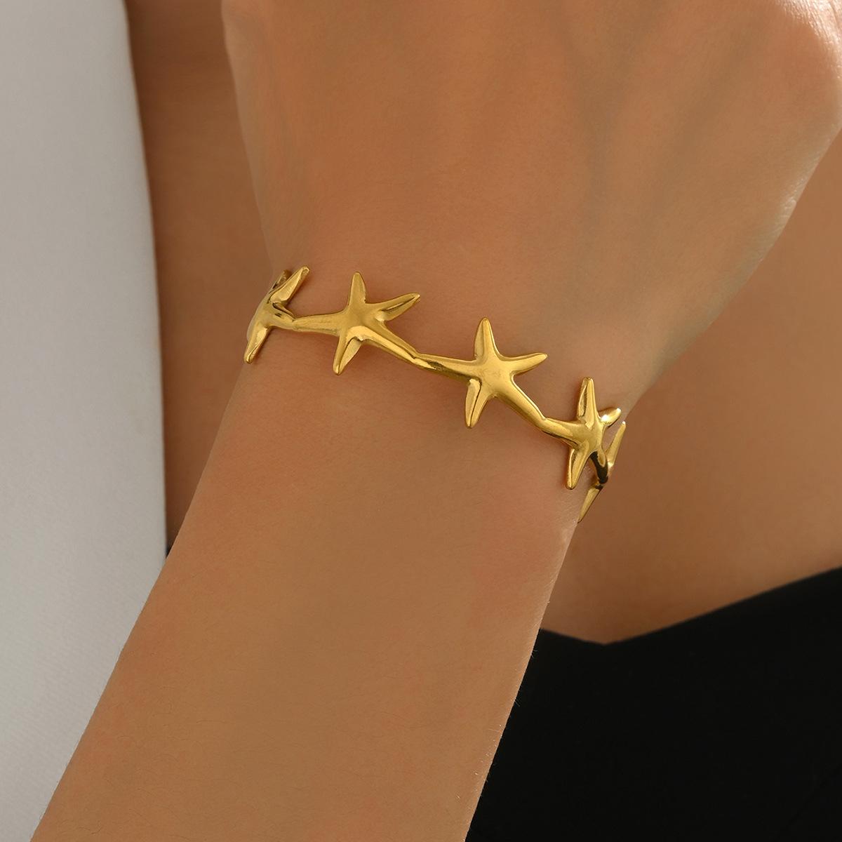 

Wind lady explosion bracelet, geometric pentagram metal 18k electroplating design opening bracelet versatile