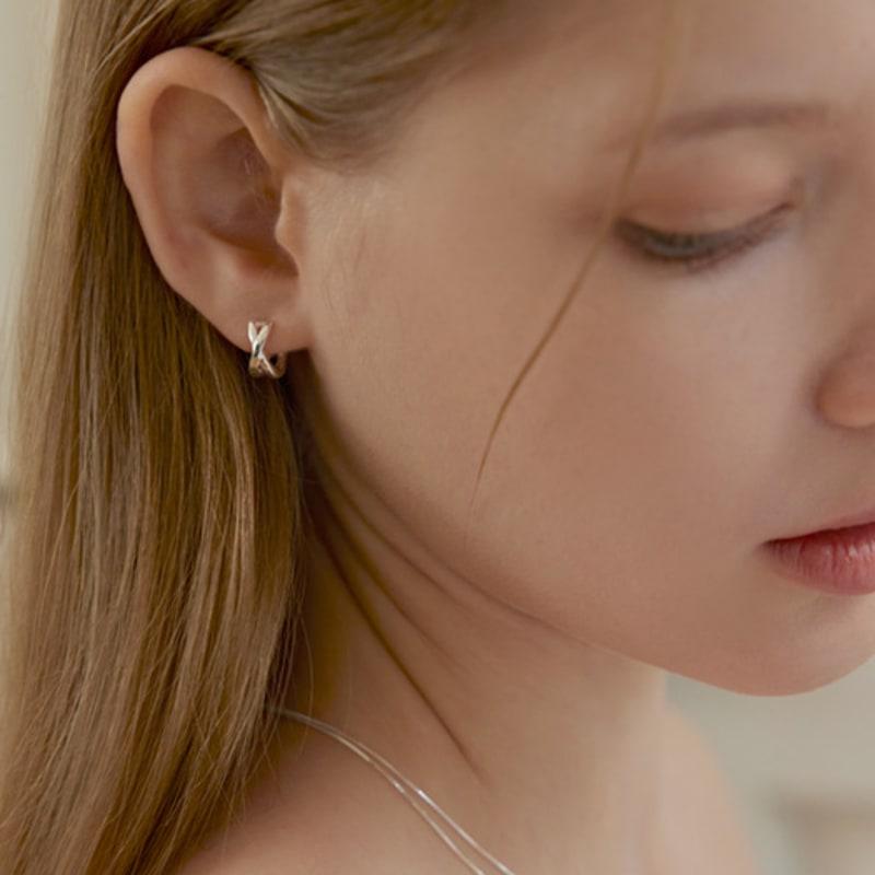 Lewe Two-line one-touch earring(S/M)