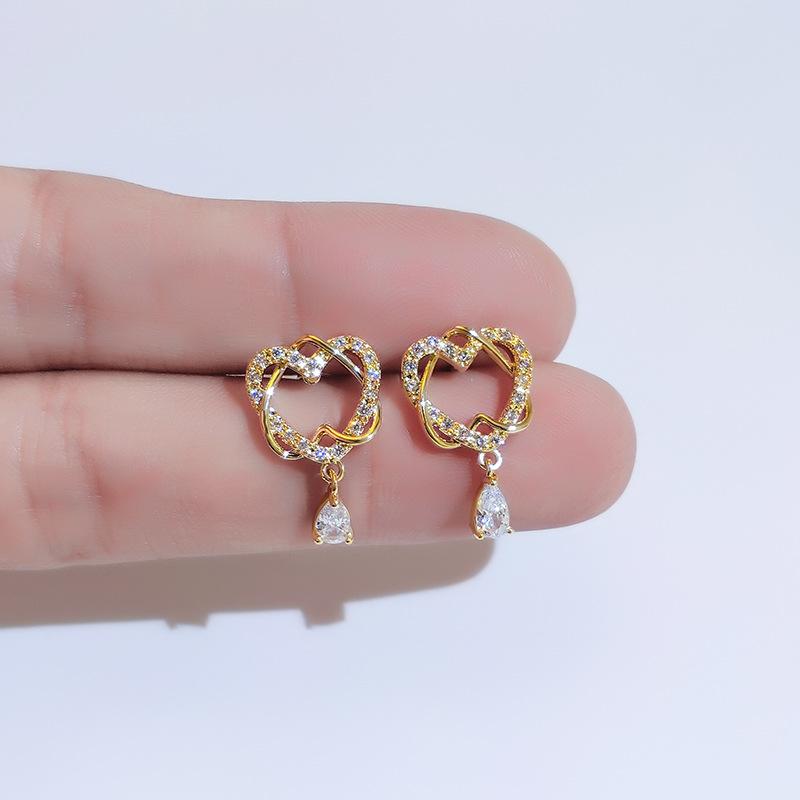 Niche Design Exquisite Diamond set Love Earrings New Year's Trendy Metal Style Personality Temperament Zircon Earrings