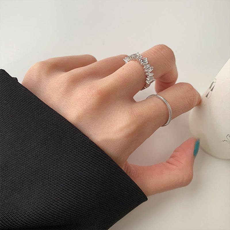 Exquisite 925 Adjustable Silver Ring With Twinkling Crystal For Everyday Wear Gifts Or
