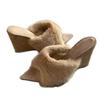 2025 neue Damenschuhe Mode Temperament Europäischer und Amerikanischer Stil spitze Slipper Damen Ein-Wort-Slipper Keilabsatz High Heels flauschige Sli