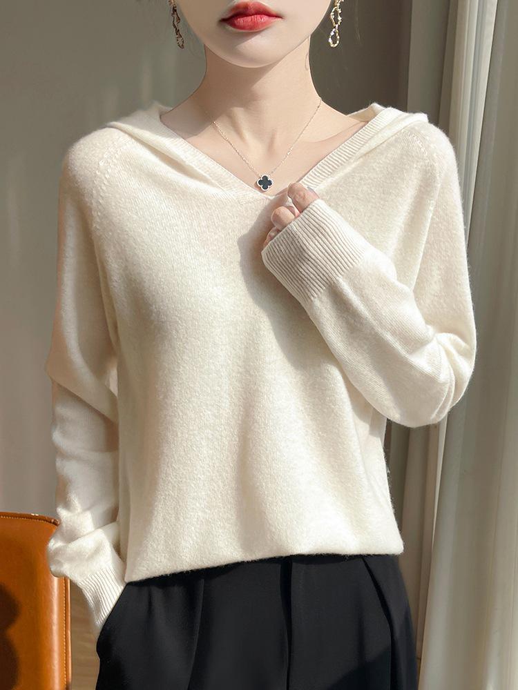 Women's Autumn/Winter Wool Silk Hooded Sweater: Skin-Friendly, Loose Fit Knitwear