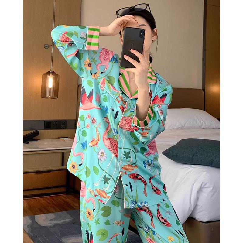 Pajamas for Women In Spring and Summer Long Sleeved Flower and Bird Patterns Luxurious Sexy Comfortable Home Decor