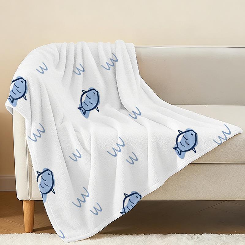 Cozy Fish Pattern Flannel Blanket – Super Soft, Skin-friendly, Breathable & Warm, Ideal for Home Relax, Rest, Christmas & Halloween